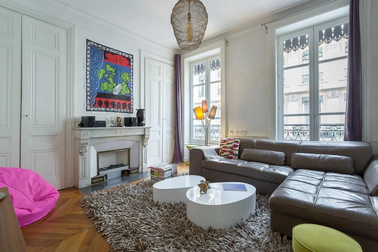 The Bright Jacobin location